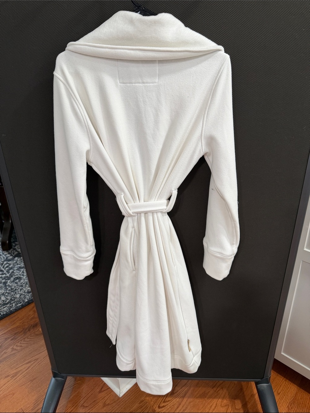 UGG robe size medium - Picture 3 of 4